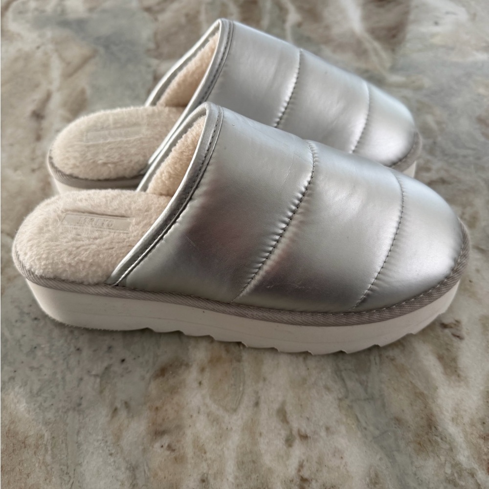 Anthropologie Maeve Puffy Platform Slipper Shoes Silver Size MEDIUM 8/9